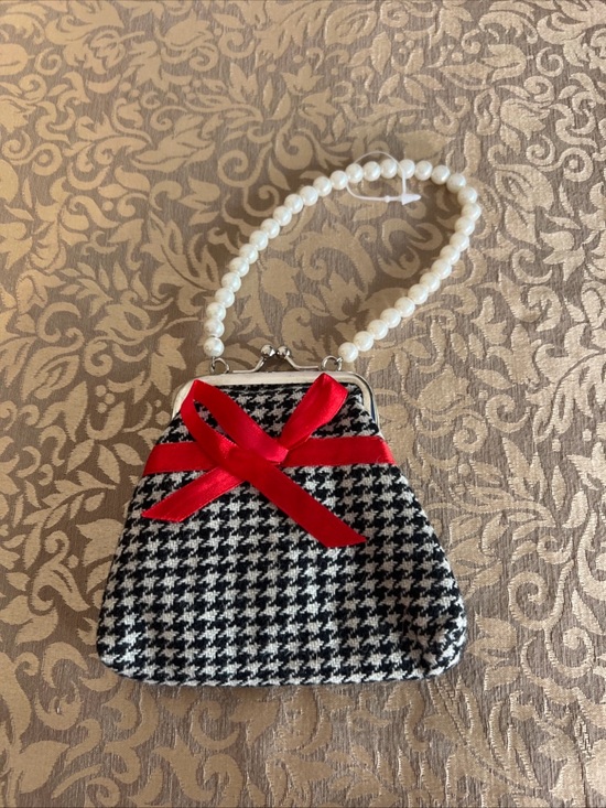 Handbags - Houndstooth Coin Purse With Faux Pearl Handle And Red Ribbon See Description
